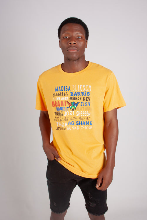 MUSTARD BLIKSEM SLOGAN TEE