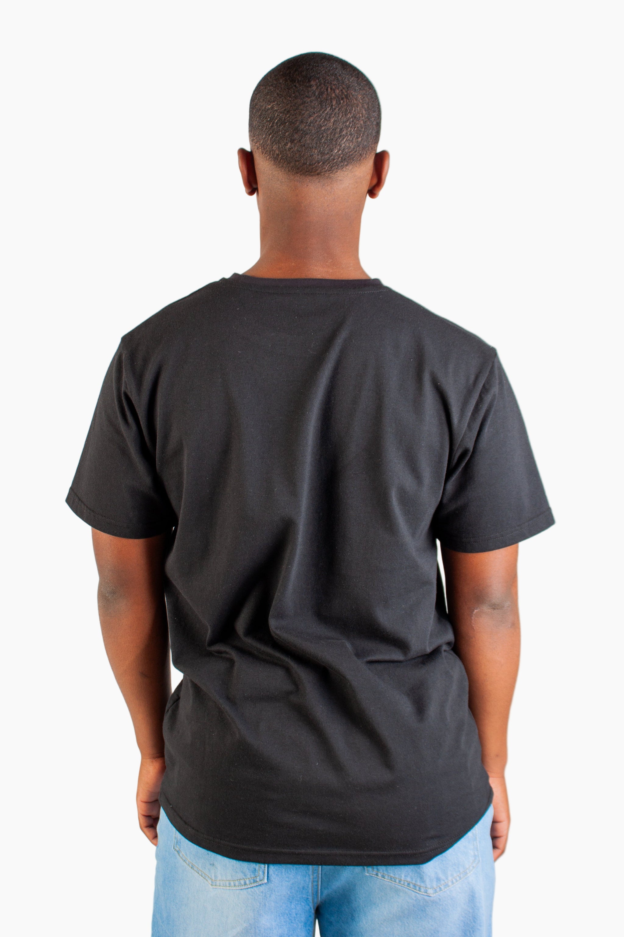 BLACK CREW NECK TEE