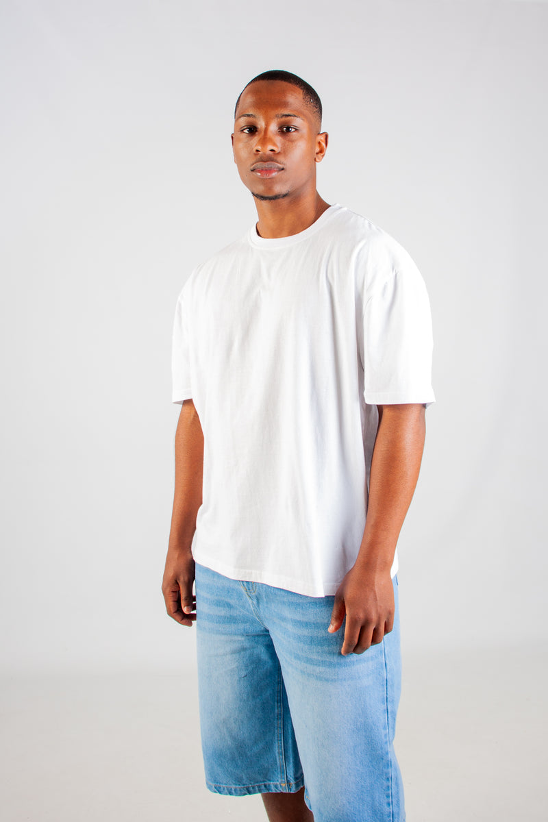 WHITE CREW NECK TEE