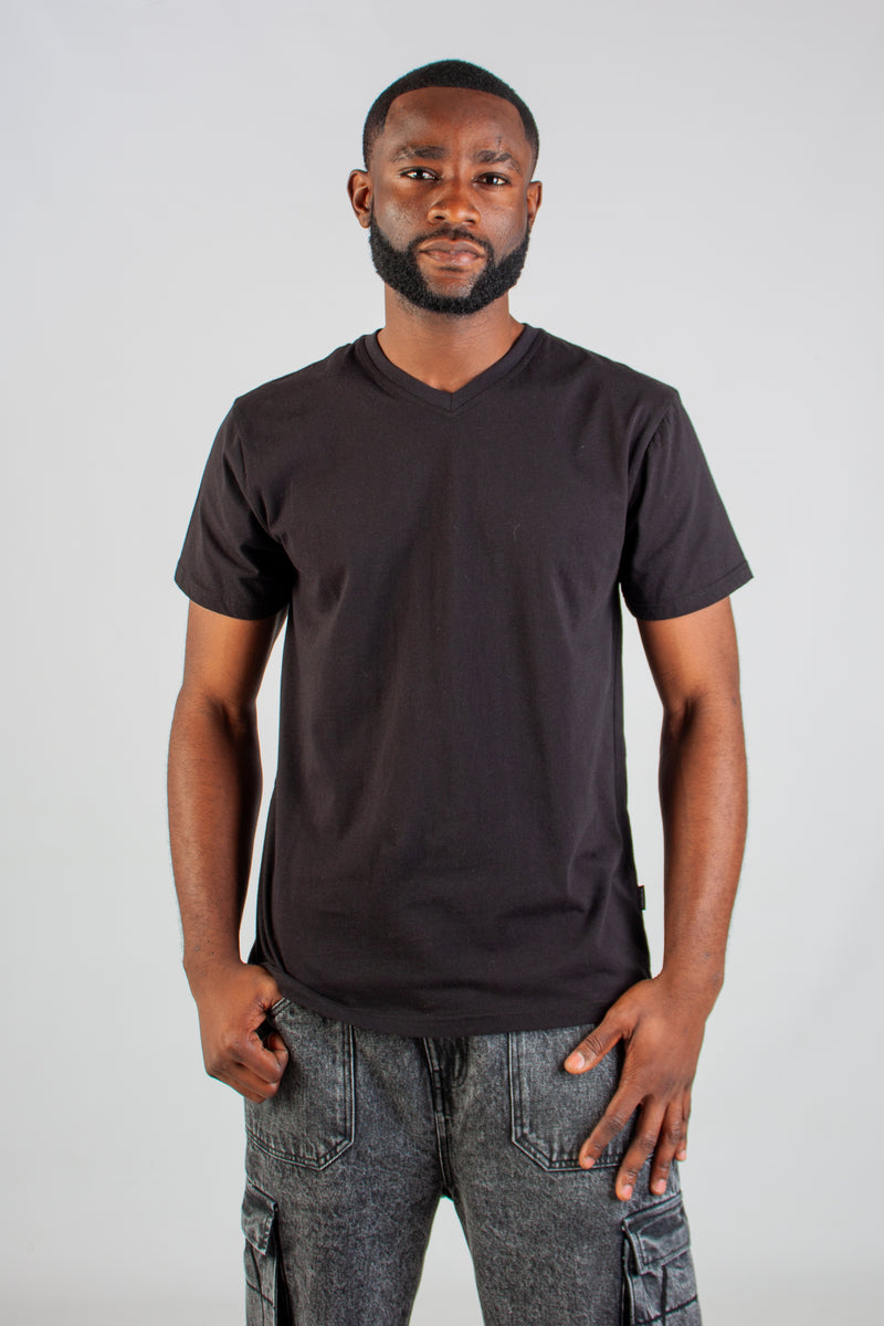 BLACK V-NECK T-SHIRT